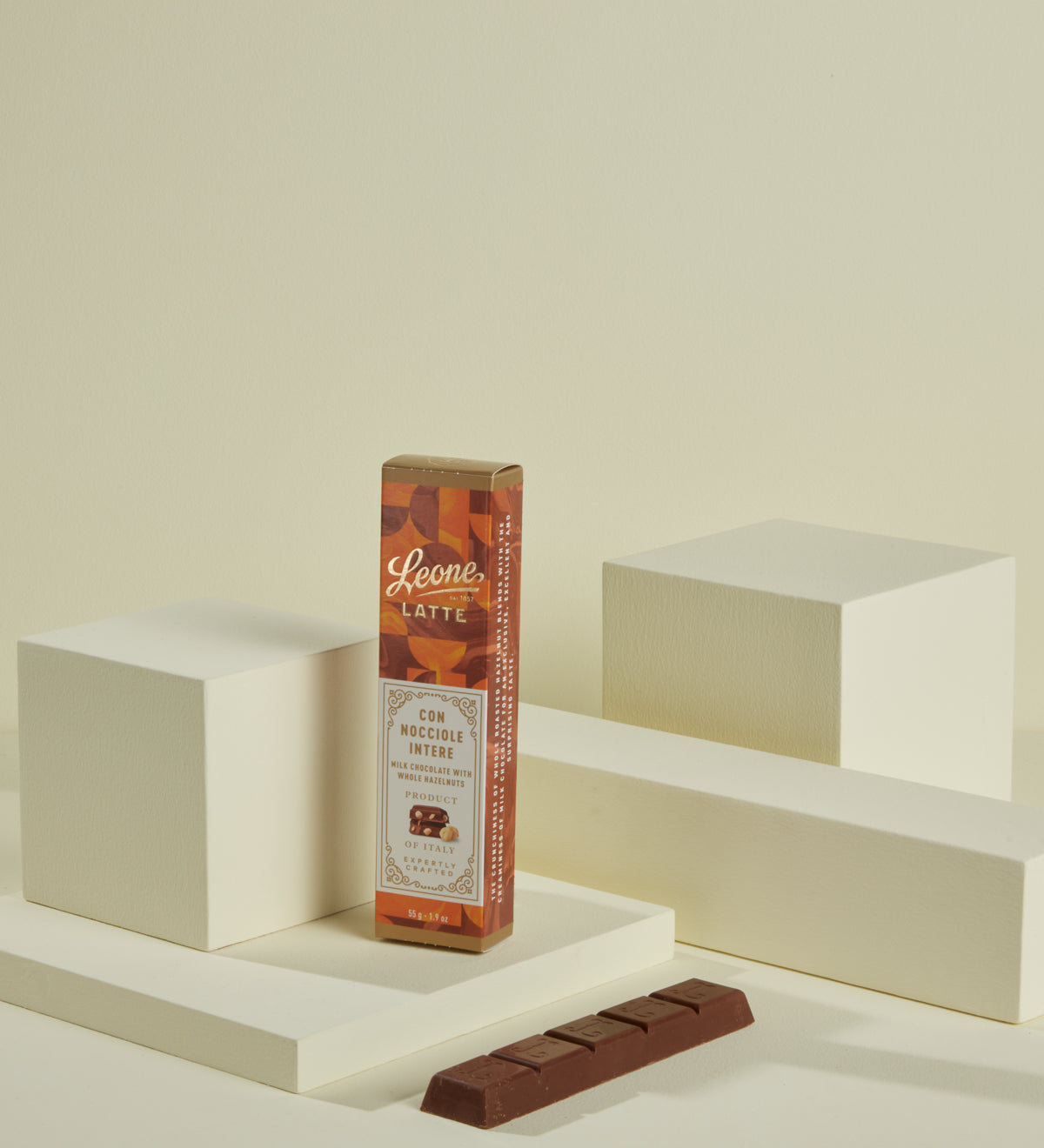 Barretta Cioccolato al Latte con Nocciole intere